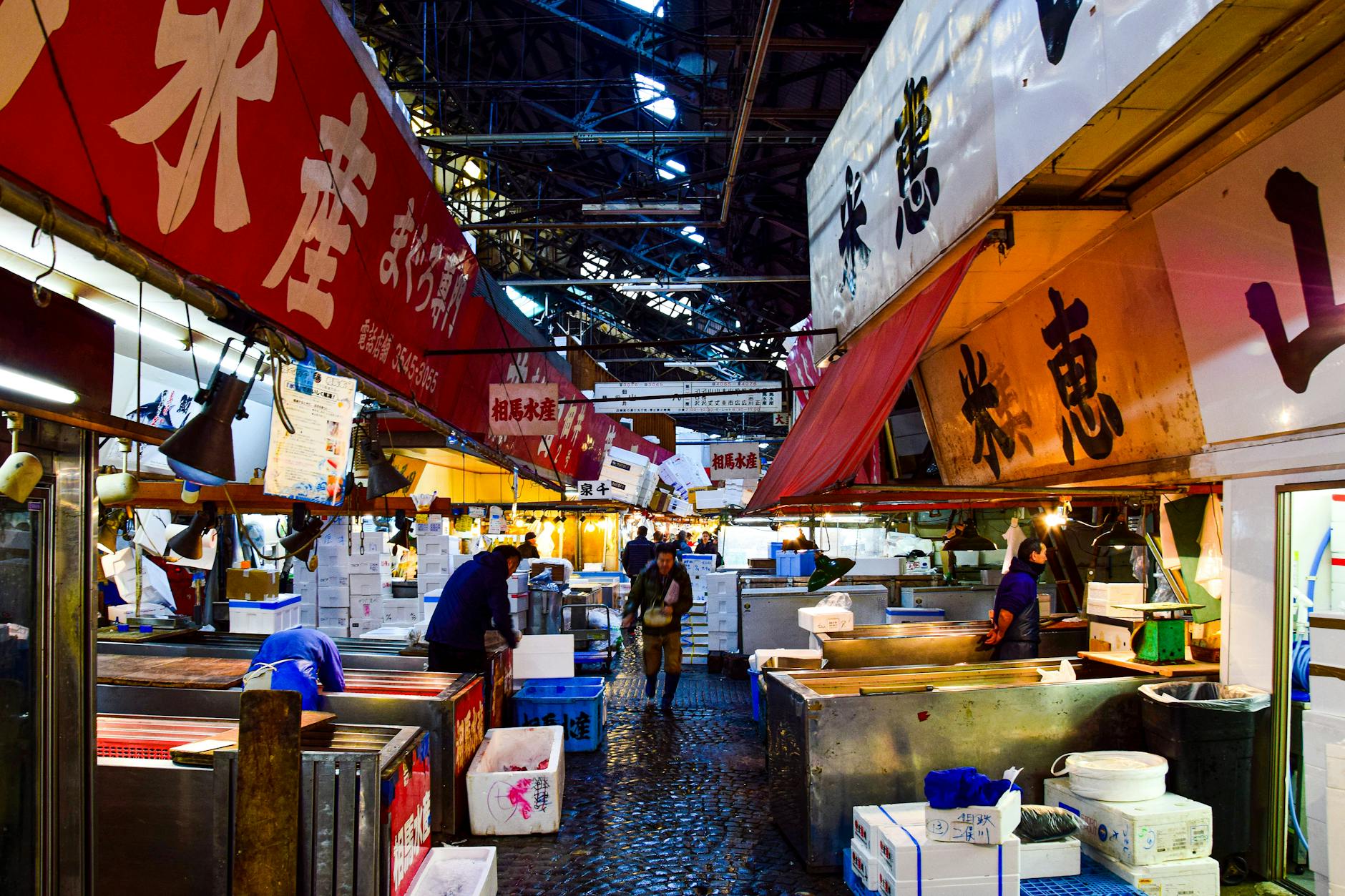 Fresh seafood stall at Tsukiji Outer Market in Tokyo