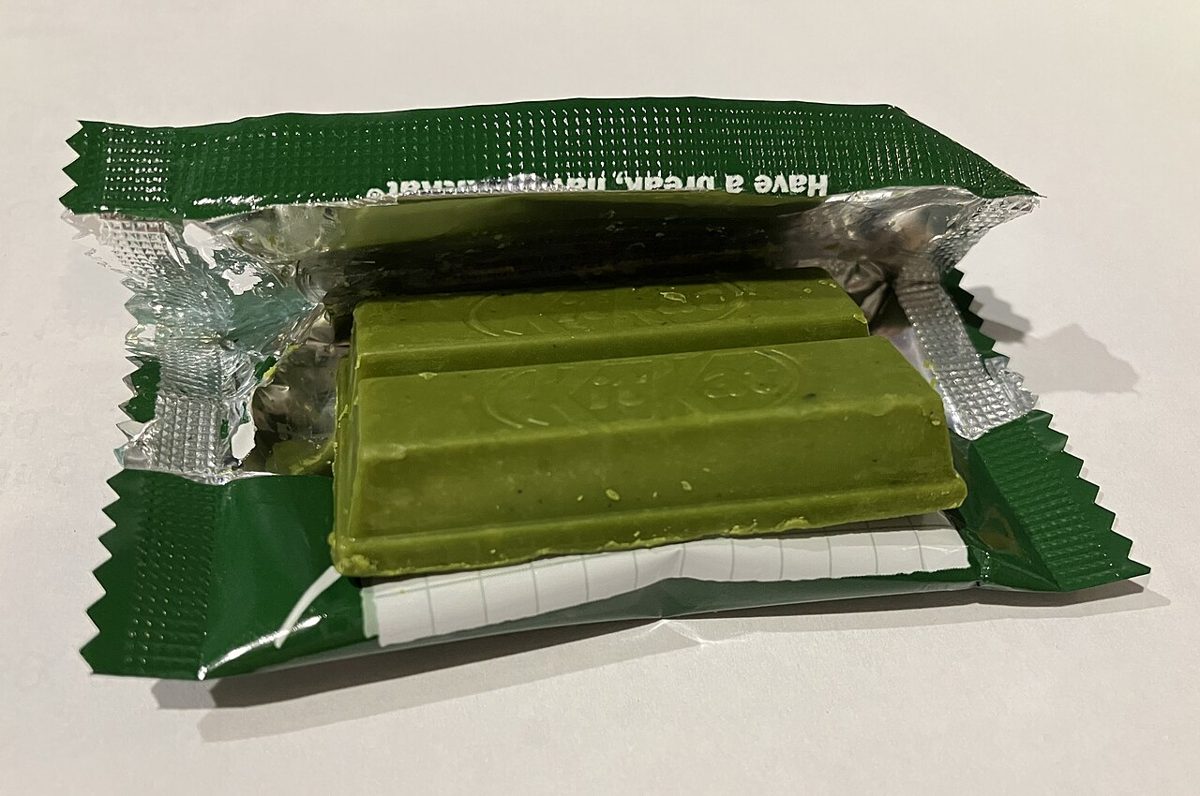 Assorted Japanese Kit Kat flavors including matcha sold as Tokyo souvenirs