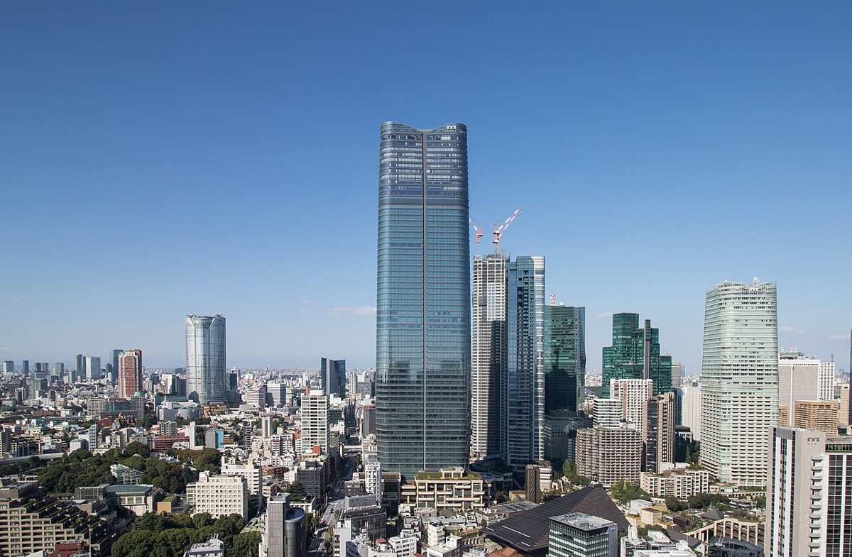 The Mori JP Tower and Azabudai Hills development near Roppongi