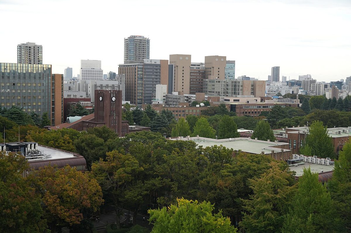 A large hospital building in Tokyo